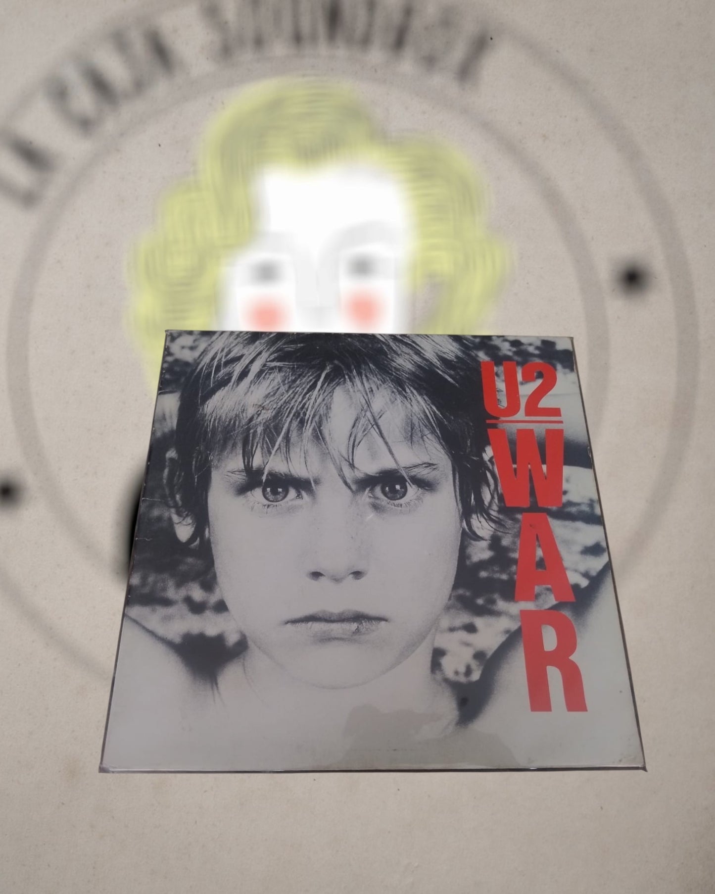 U2 - WAR