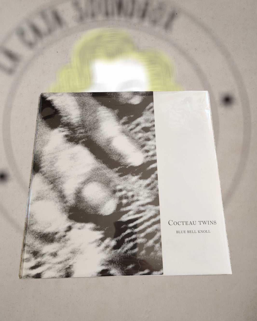 COCTEAU TWINS - BLUE BELL KNOLL