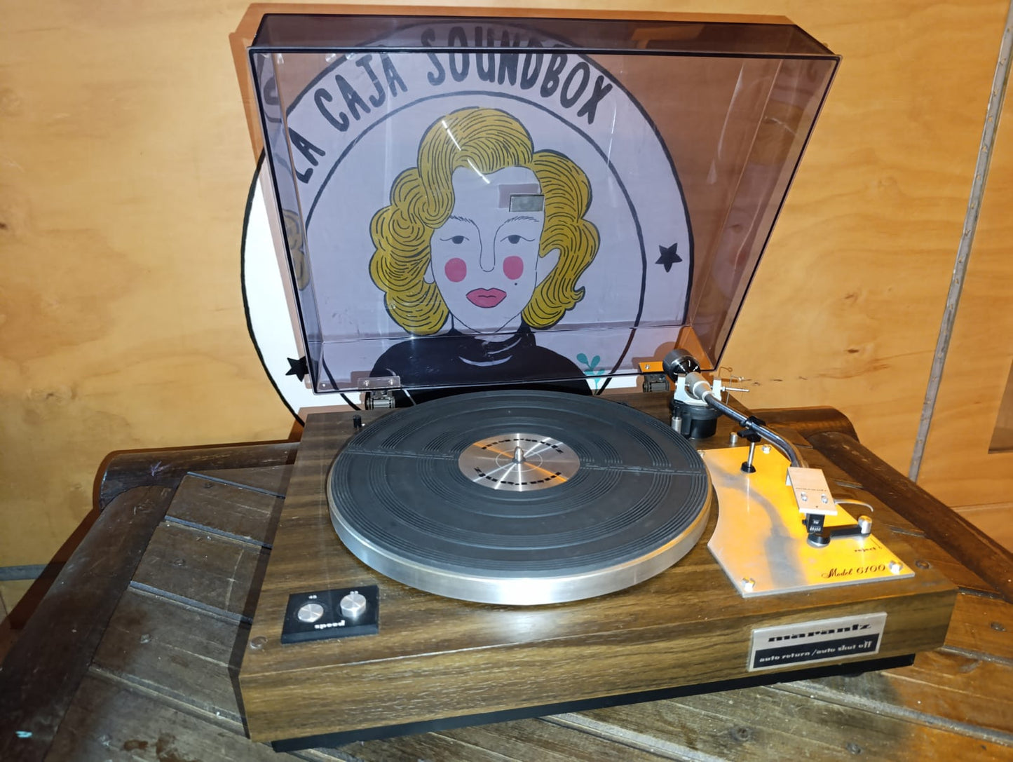 TOCADISCOS MARANTZ 6100
