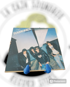 RAMONES - LEAVE HOME