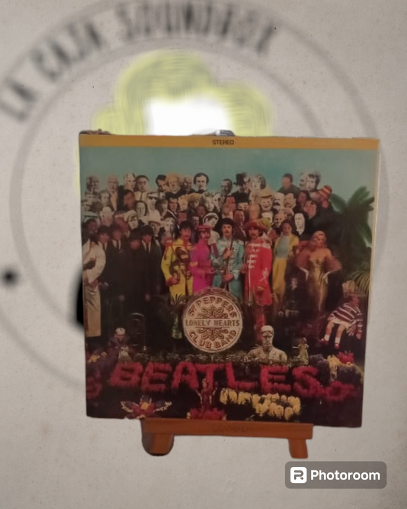 THE BEATLES- SGT PEPPERS LONELY HEART
